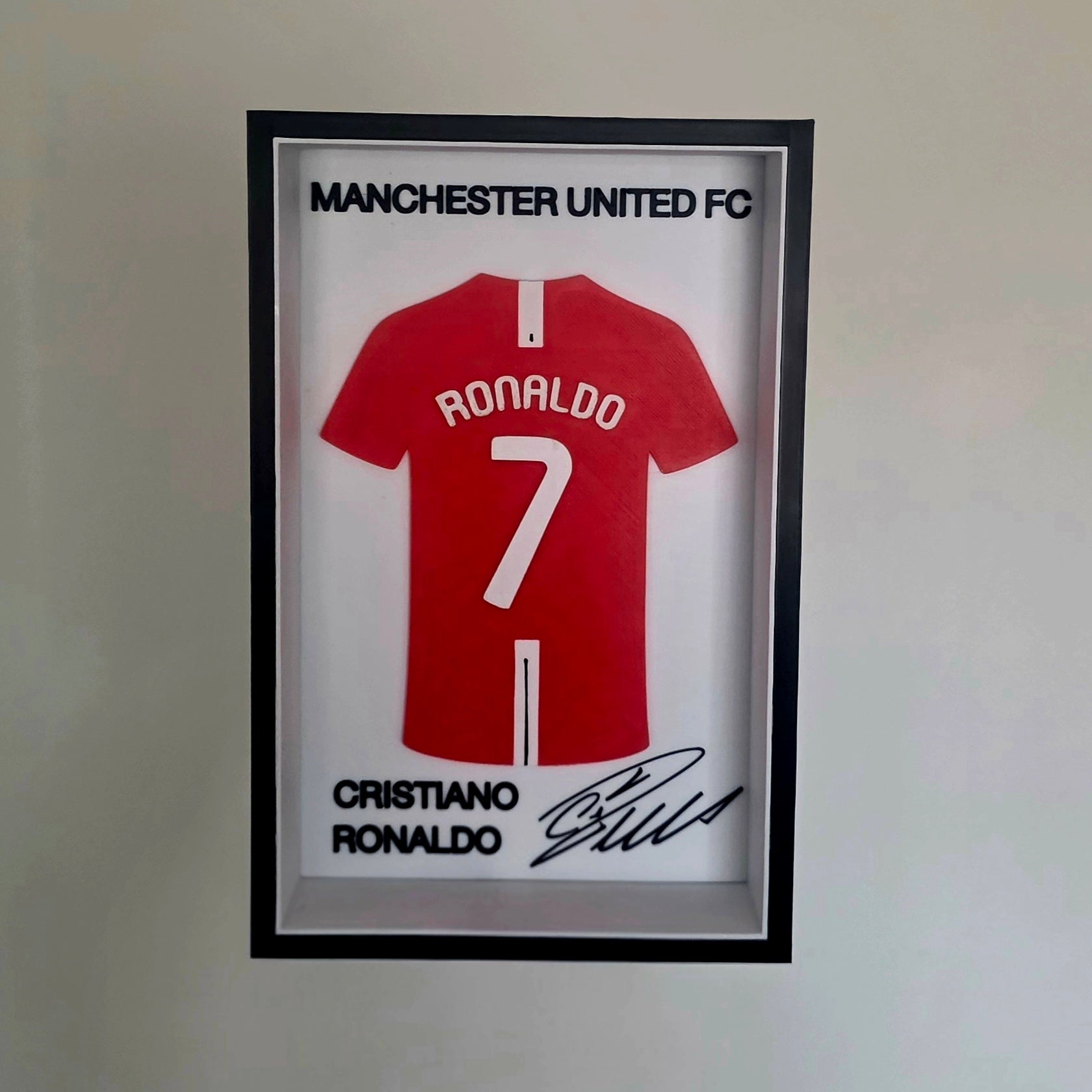 Ronaldo Shadow Box