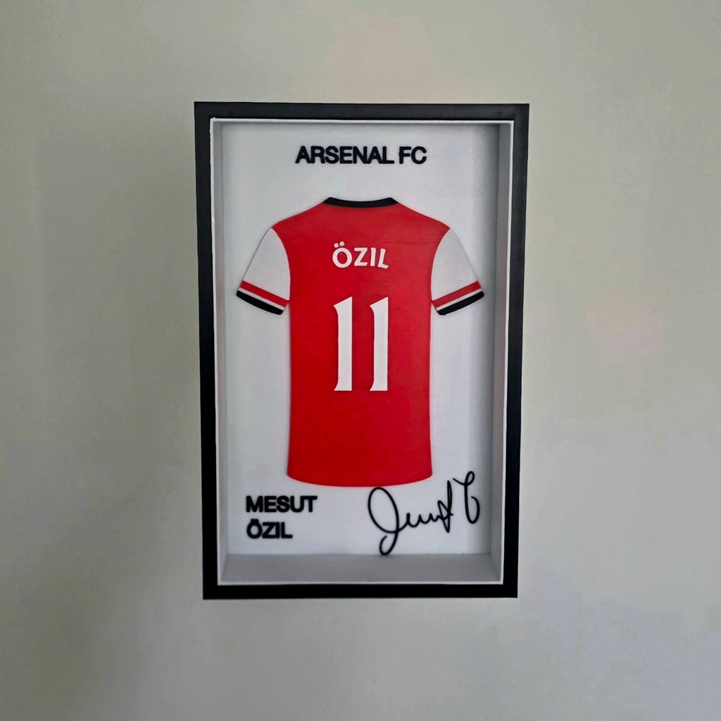 Mesut Özil Arsenal Shadow Box