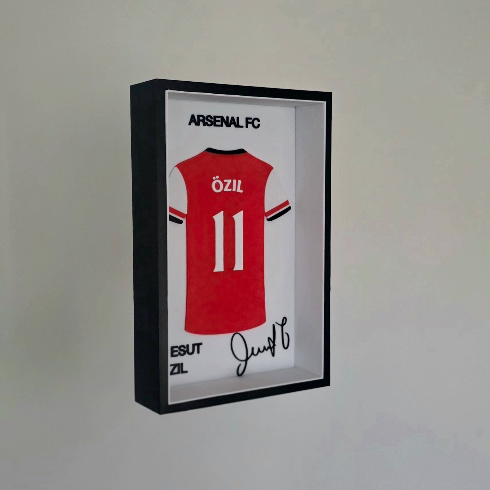 Mesut Özil Arsenal Shadow Box