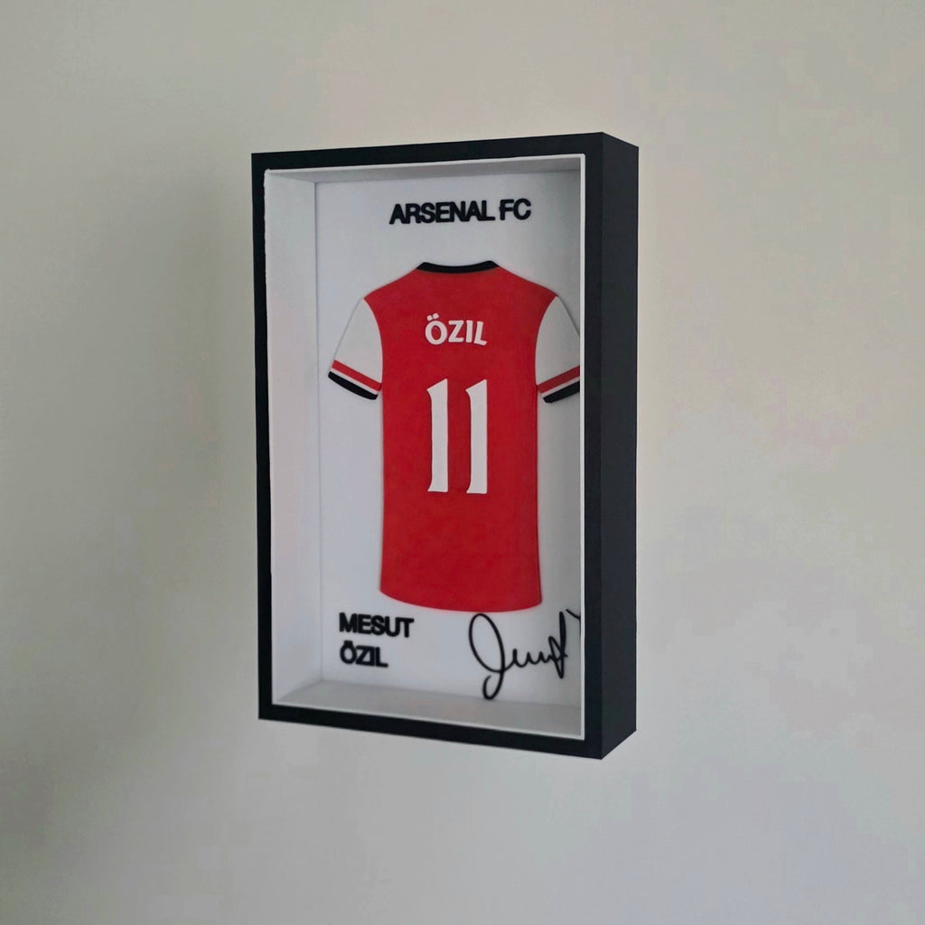 Mesut Özil Arsenal Shadow Box