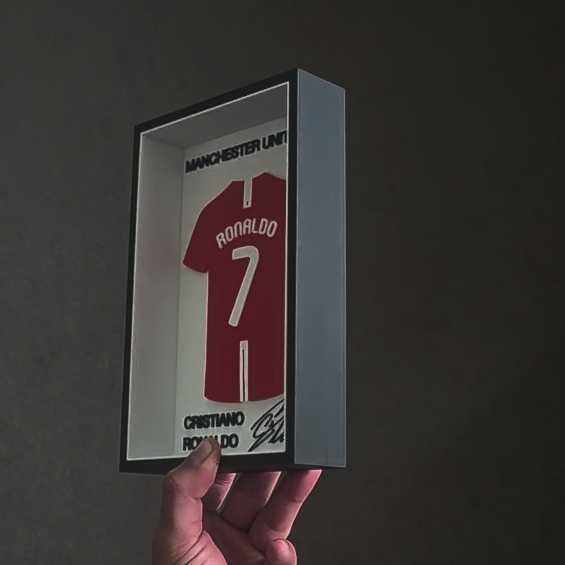 Ronaldo Shadow Box